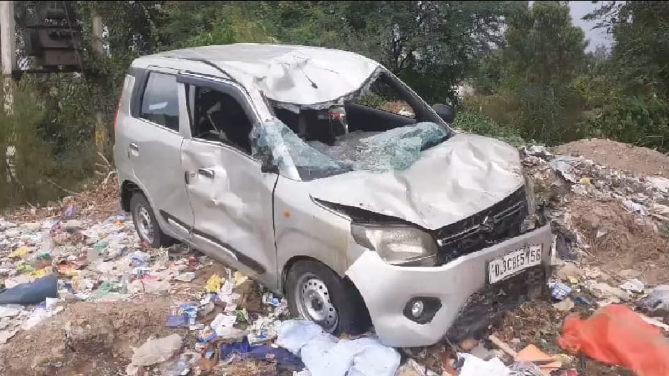 Accident: Speeding car falls into canal in Sonipat, 3 friends die