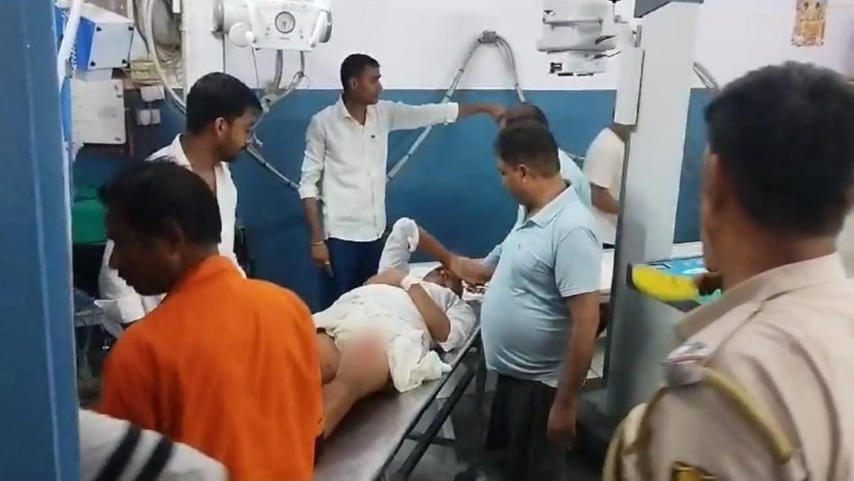 Two criminals riding a bike escaped after shooting a gold businessman in Vaishali