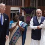 पीएम मोदी और सीएम नीतीश की यह तस्वीर चर्चा में है।