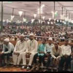 उर्स के कार्यक्रम में मौजूद जायरीन