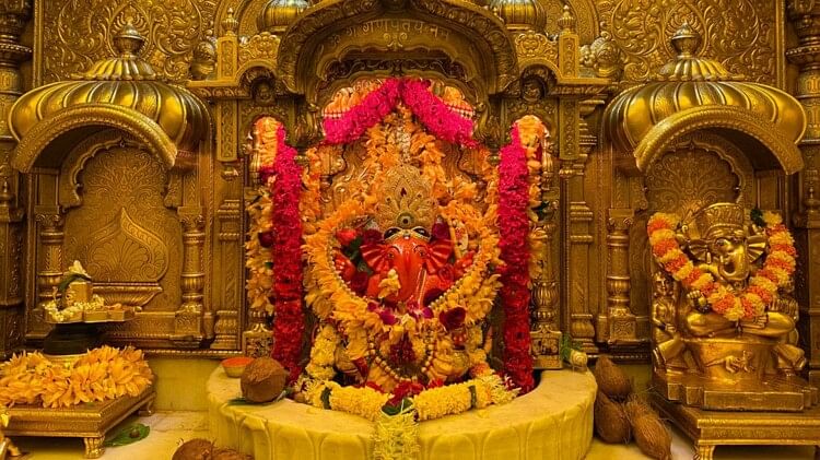 Ganesh Chaturthi 2023:सिद्धिविनायक मंदिर के लिए कब और किस गेट से जाएं,  जानें कैसे मिलेंगे दर्शन - Ganesh Chaturthi 2023 How To Reach Siddhivinayak  Temple Timing, Entry Gate And Registration For ...