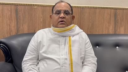 Bihar News : लंबे समय तक भाजपा के एमएलसी रहे सच्चिदानंद ने मांगी तेजस्वी से माफी; कहा- जुबान भटक गई थी Why ex bjp party mlc and now independent mlc Sachchidanand Rai apologized bihar deputy cm tejashwi yadav rjd