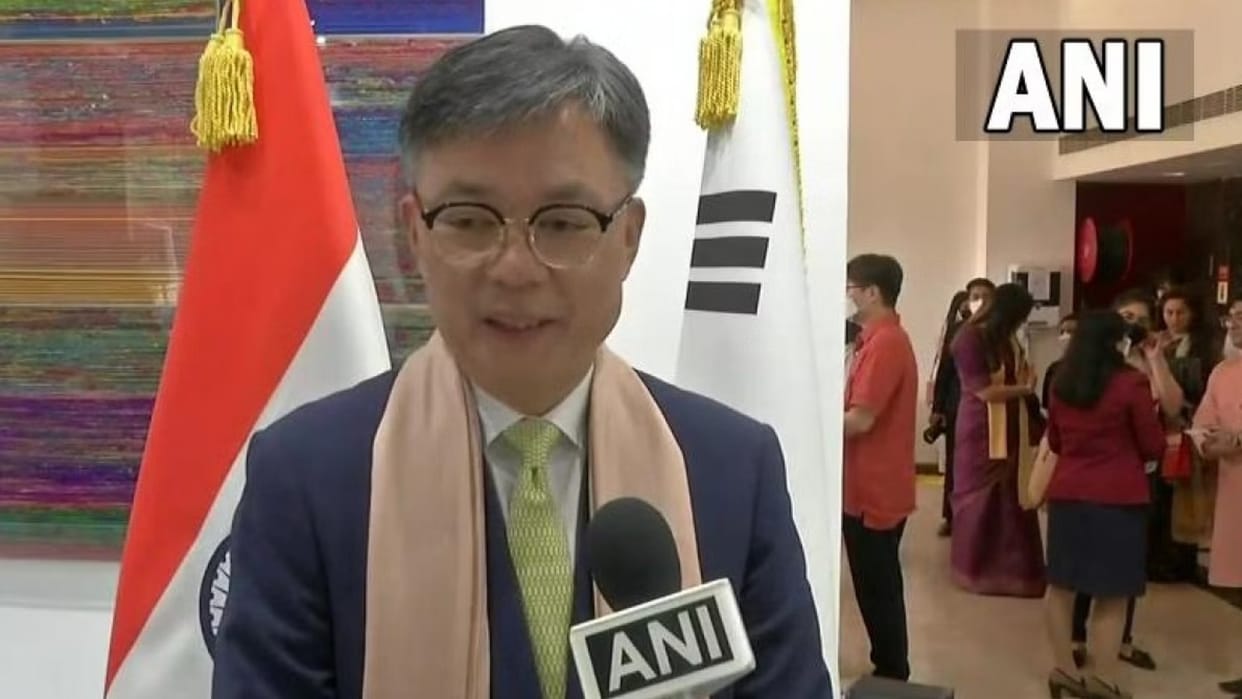 If North Korea provides weapons to Russia, it will be dangerous: South Korean envoy