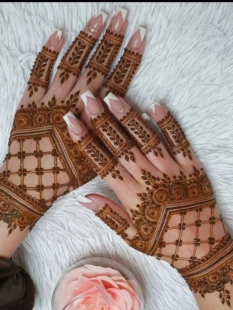 20 Most Beautiful Mehndi Designs for Festivals