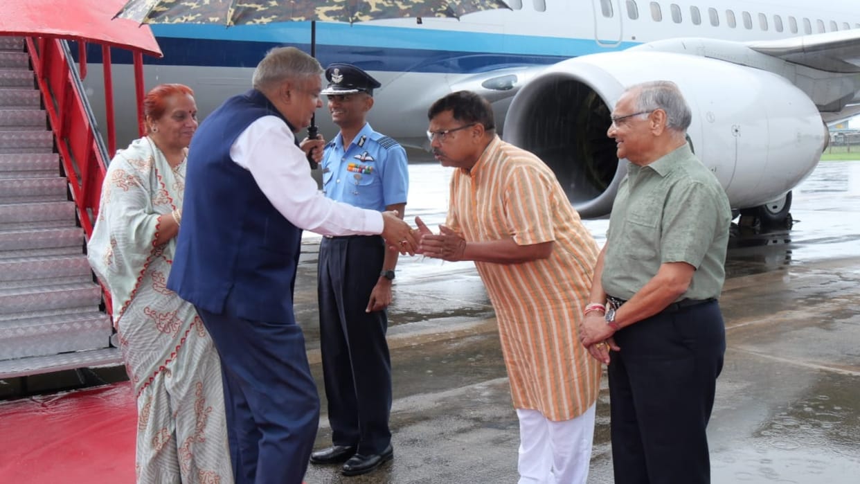 Gwalior Country Vice President Jagdeep Dhankhar reached Gwalior on a short stay