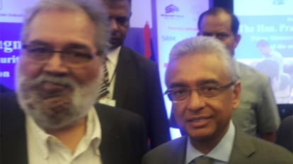 दुखद: नहीं रहे बॉलीवुड के वरिष्ठ निर्माता मुकेश उदेशी, इंडस्ट्री में छाई शोक की लहर Go Goa Gone The Villian Calcutta Mail Senior Producer Mukesh Udeshi died last night 11 september