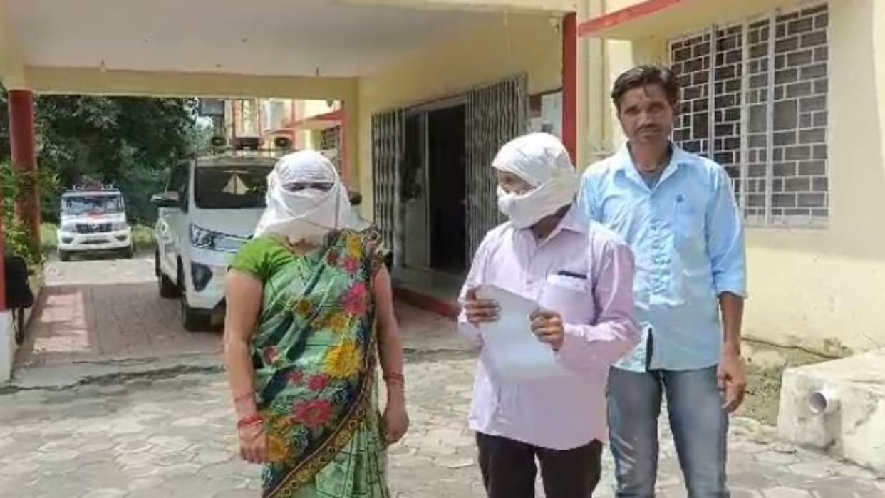MP Crime Priest was threatening minor on Instagram girl committed suicide in Khandwa