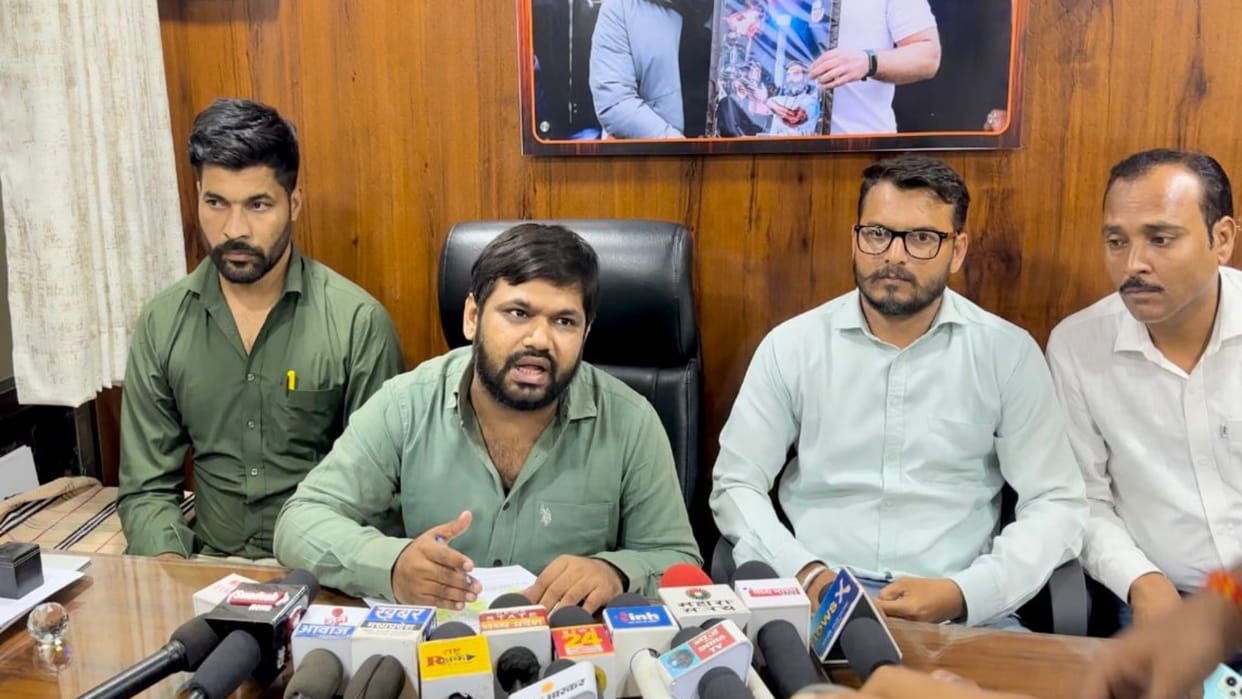 MP News Katni District President Divyanshu says Maa Jalpa is identity of Katni not Shri Ram roads condition ba