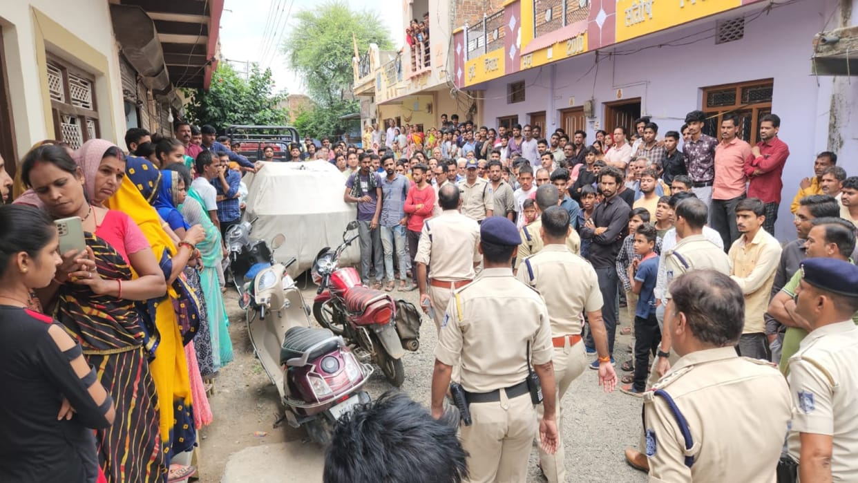 MP News Three people of the same family died in Mandsaur
