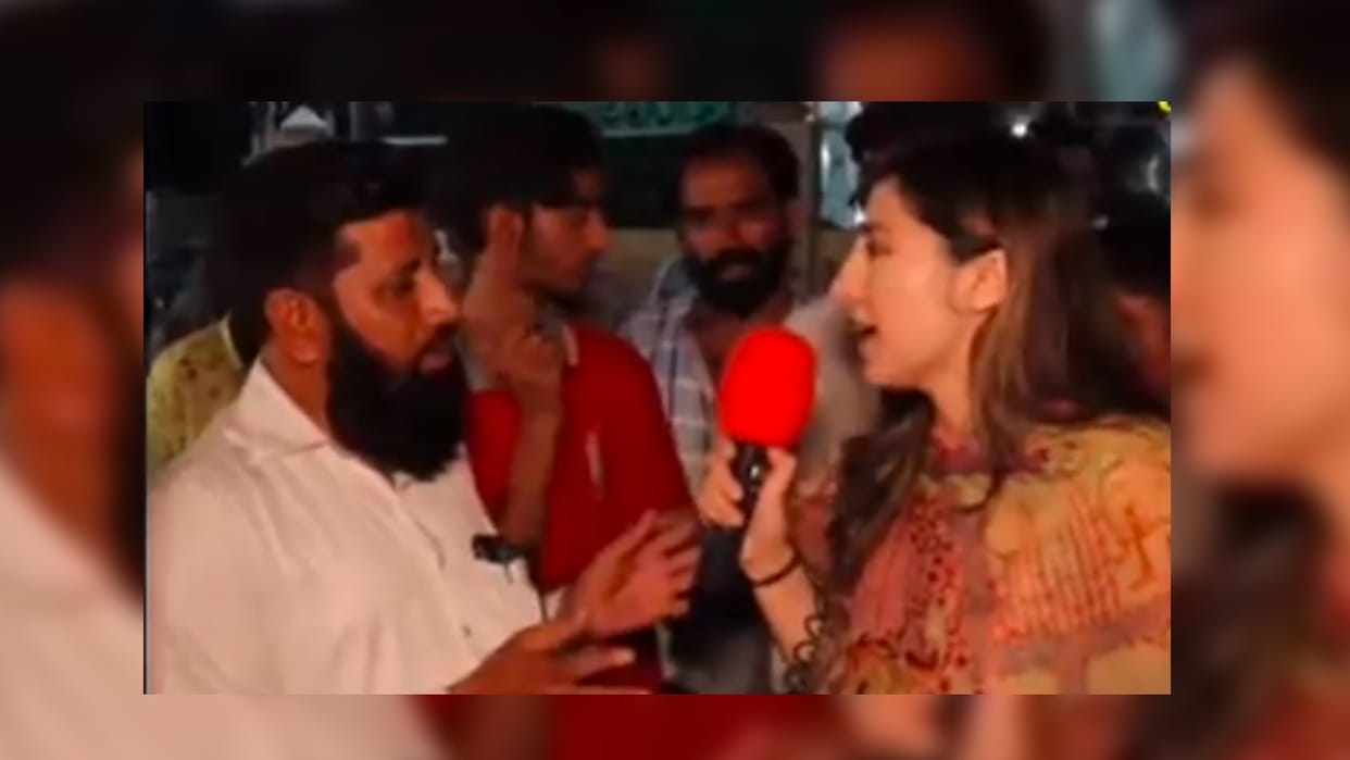Viral Video: pakistani man interview viral said india is anime reporter said pakistani is donkey on kashmir