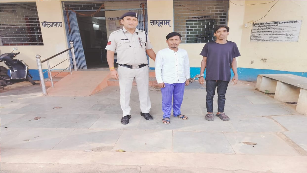 young man from another colony was stabbed in stomach in Raipur