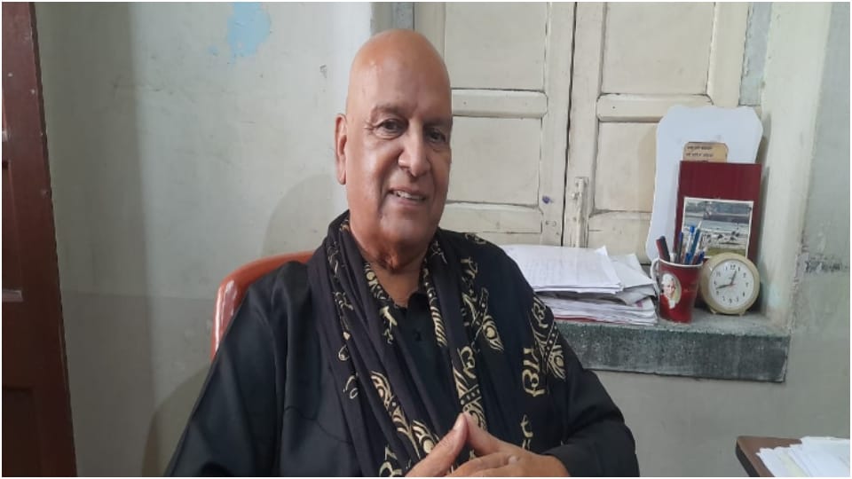 Rajasthan Congress MLA Bharat Singh Kundanpur got tonsure wrote letter to CM Ashok Gehlot