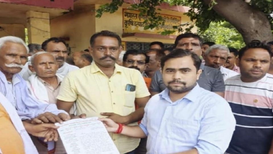 Dhanipur Mandi Galla vyapri adamant on demands
