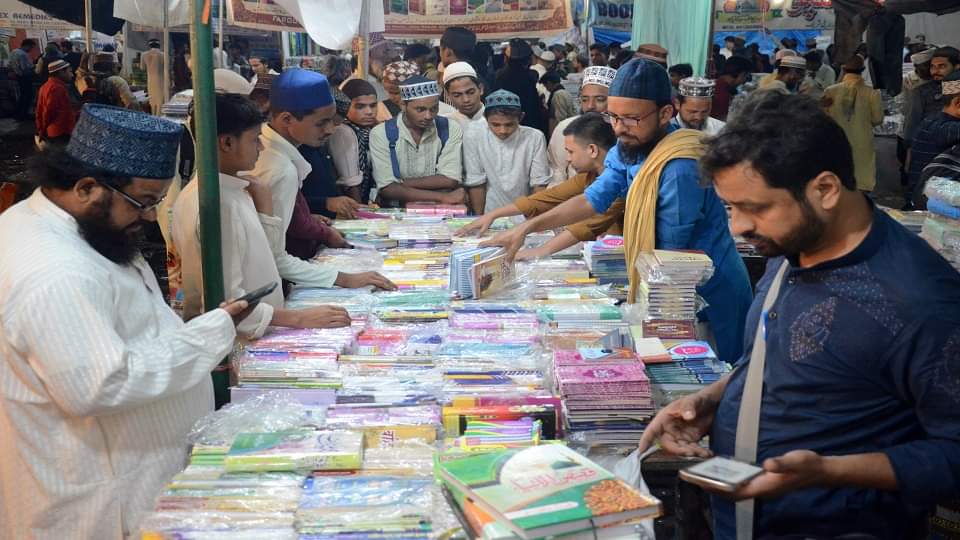lakhs of pilgrims gathered in Urs e Ala Hazrat Bareilly