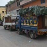 हथियार लदे टेंपो