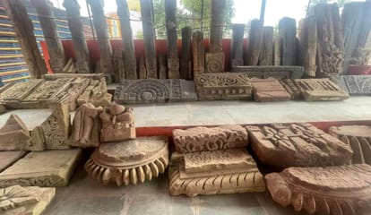 अयोध्या: दो हजार साल पुराने मंदिर के साक्ष्य देख सकेंगे रामभक्त, खोदाई में मिले मंदिर के प्राचीन अवशेष Ayodhya: Ram devotees will be able to see evidence of two thousand years old temple