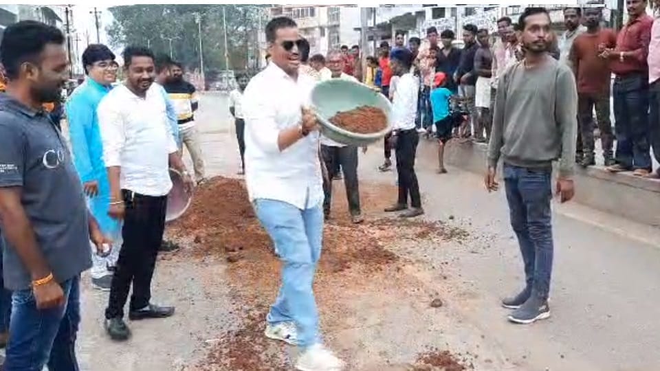 Murum put in NH in name of repairing potholes all departments shrugged it off