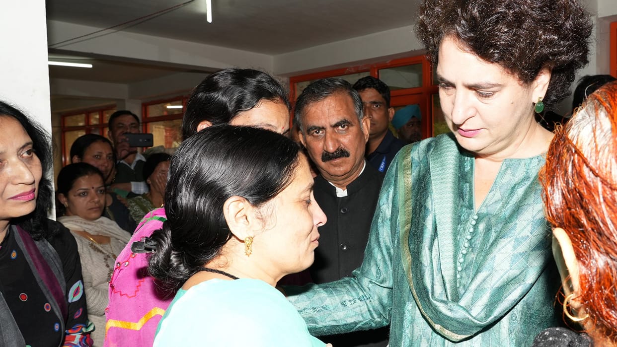 Priyanka Gandhi Vadra meet Summerhill Shiv Babdi Landslide affected families
