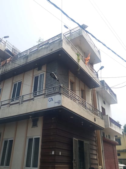 IT Raid: Income Tax Department raids Azam Khan relative house in Meerut