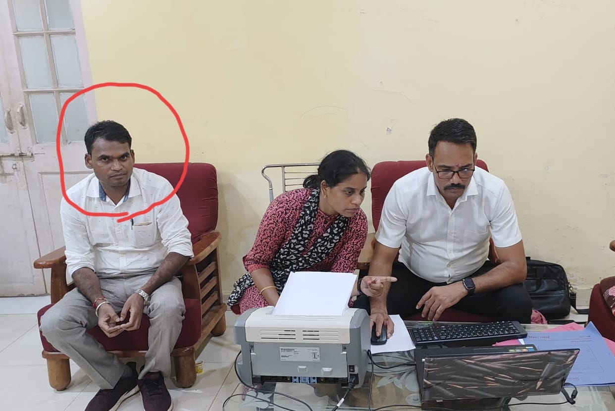 MP News: Malajkhand Chief Municipality Officer arrested for taking bribe of two lakhs