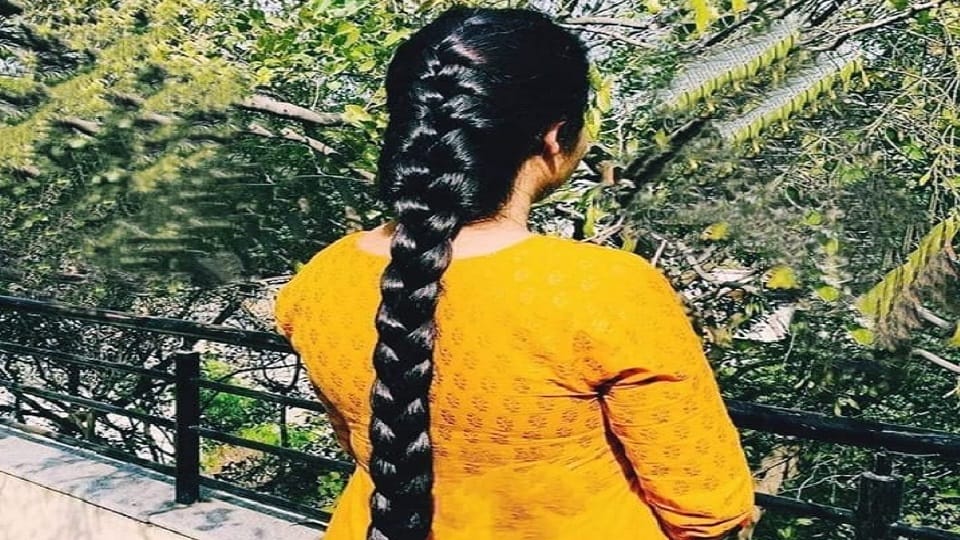 Nurse committed suicide in hostel by writing a suicide note In Faridabad