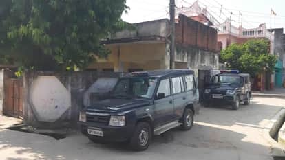 एनआईए की टीम पूछताछ करने पहुंची।