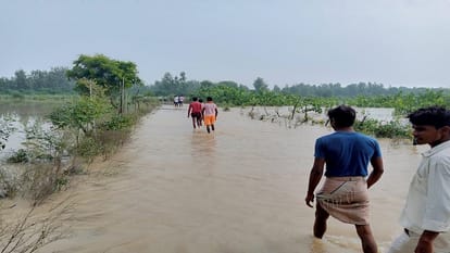500 bighas of land submerged in Ramganga