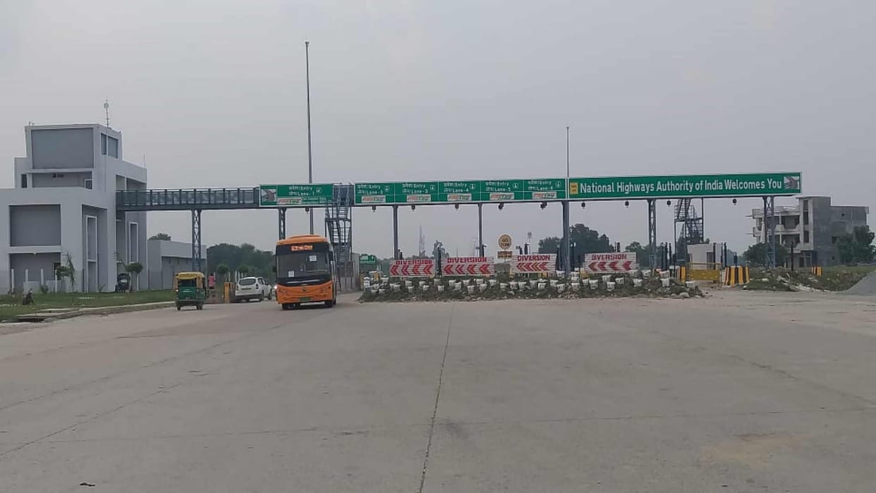 Varanasi Highway not complete yet preparations started to collect toll tax