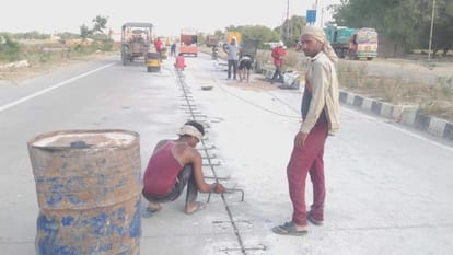 Varanasi Highway not complete yet preparations started to collect toll tax