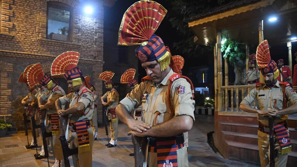 DSP Humayun Bhat martyred in Anantnag encounter The wedding took place a year ago child is 29 days old