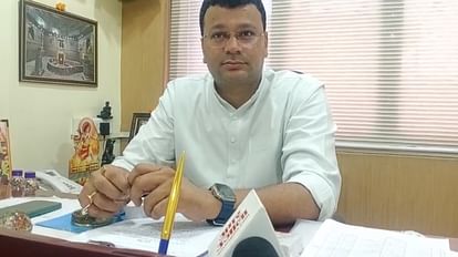 इंदौर में जन आशीर्वाद यात्रा का प्लान बदला, अब 20 सितंबर को निकलेगी इंदौर में जन आशीर्वाद यात्रा का प्लान बदला, अब 20 सितंबर को निकलेगी