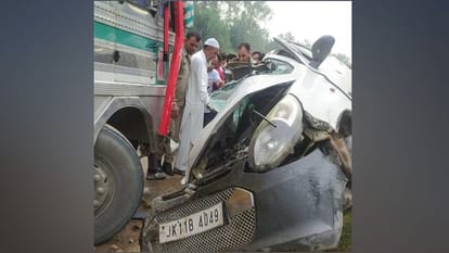 Rajouri accident: Car and truck collide in Nowshera rajouri driver dead two others injured