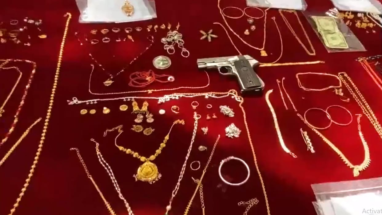 Telangana Police arrest 4 interstate robbers recovers jewwllery and other valuables worth crores news and upda