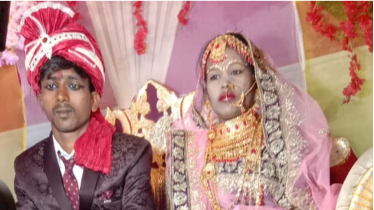 Bihar When the daughters father did not give Rs 2 lakh after marriage the son in law hanged the daughter