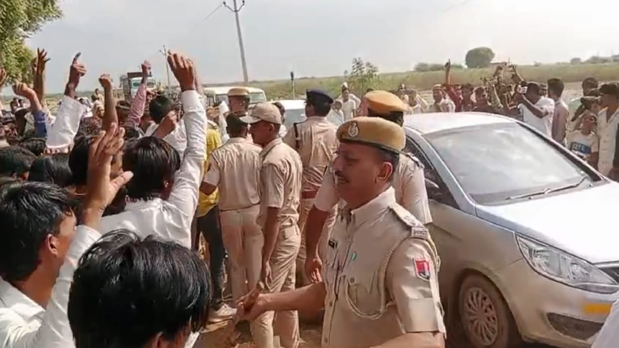 Stone pelting on minister convoy four arrested including AIMIM leader