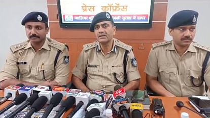 MP News: ग्वालियर में फर्जी दिव्यांग सर्टिफिकेट लगाकर नौकरी पाने वालों पर गिरी गाज, 66 शिक्षकों पर एफआईआर MP News: FIR against 66 teachers in Gwalior, got jobs by applying fake disabled certificate