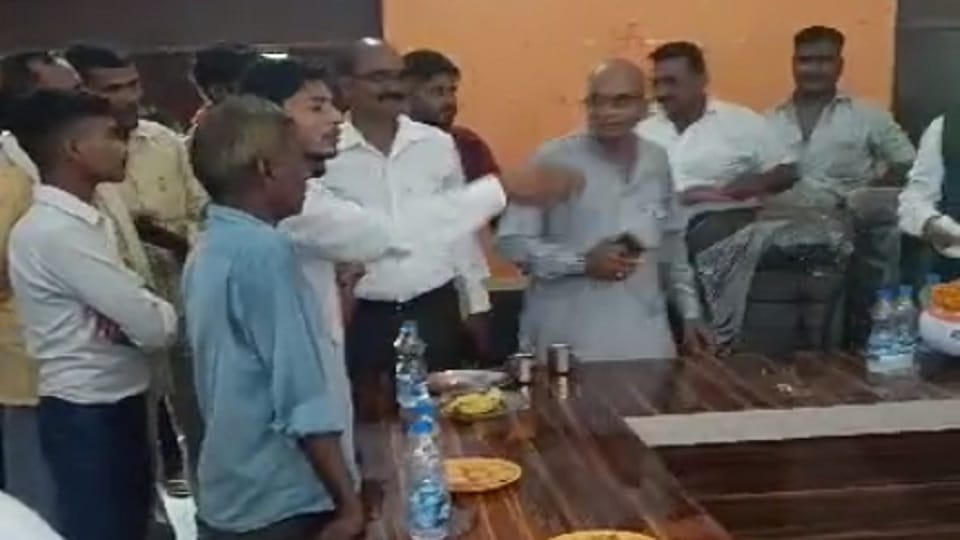 man accused aonla MP of slapping him