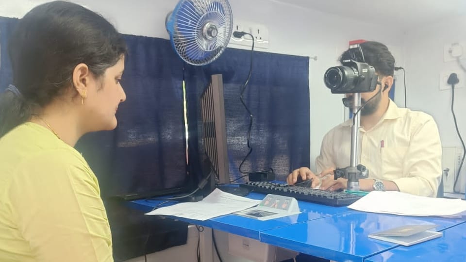 Passport Seva Service Excellence Van started in chandigarh as pilot project