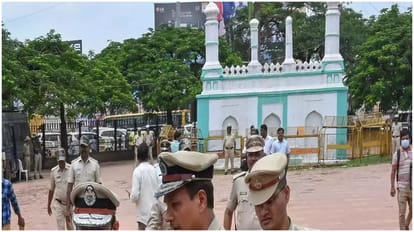 ईदगाह मैदान पर गणेश चतुर्थी मनाने को लेकर विवाद