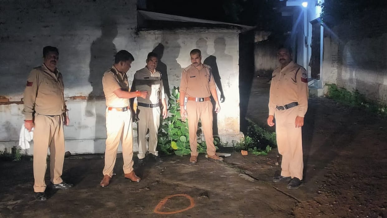 Chhatarpur News: Took revenge for brother's death, convicted prisoner of 302 released on bail shot dead