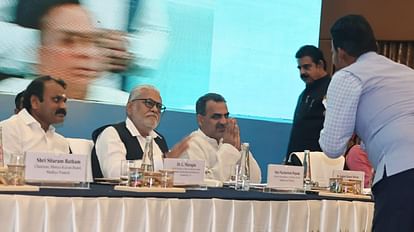 Indore: प्रधानमंत्री मत्स्य योजना के कार्यक्रम में अतिथियों के अपमान पर मंत्री सिलावट ने मंच से मांगी माफी Pm fisheries event guest anger minister apology