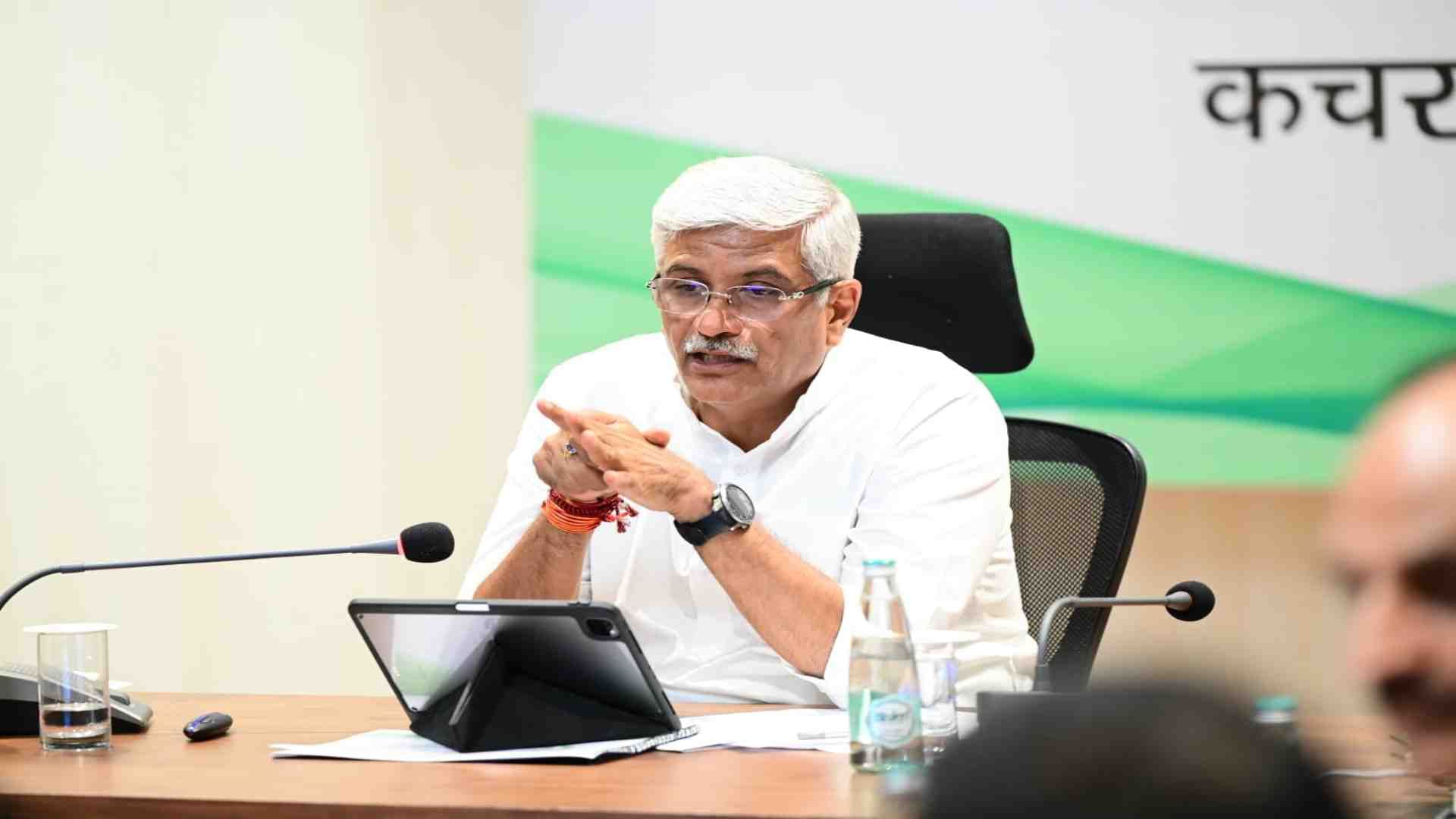 जलशक्ति मंत्री गजेंद्र सिंह शेखावत।