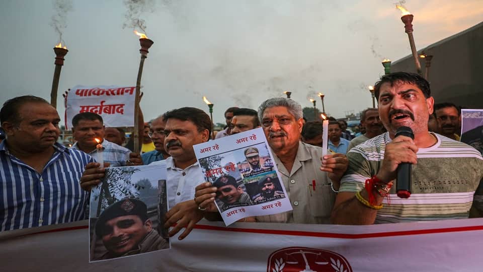 Jammu Kashmir: Boiling in both the divisions against the martyrdoms in Kokernag anantnag encounter