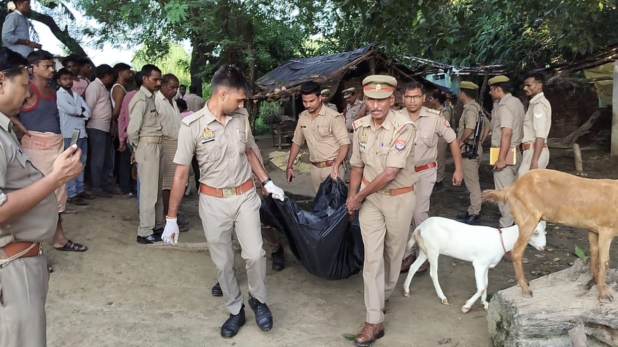 Murder of elderly couple in Auraiya, Dead bodies were lying on different cots, they were killed by attack with