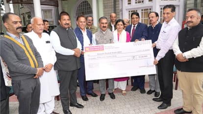 CM Sukhvinder Singh Sukhu donate 51 Lakh Rupee in Aapda Raahat Kosh 2023