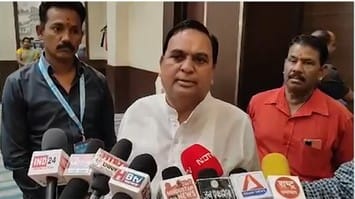 Pm fisheries event guest anger minister apology