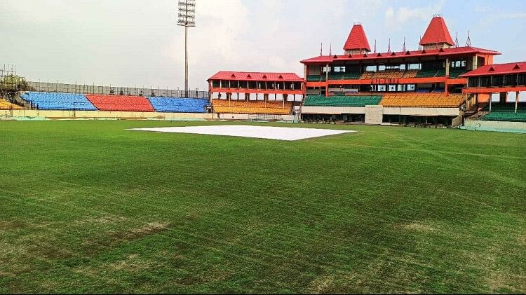 Outfield grass in Dharamshala stadium turned yellow, fear of infection