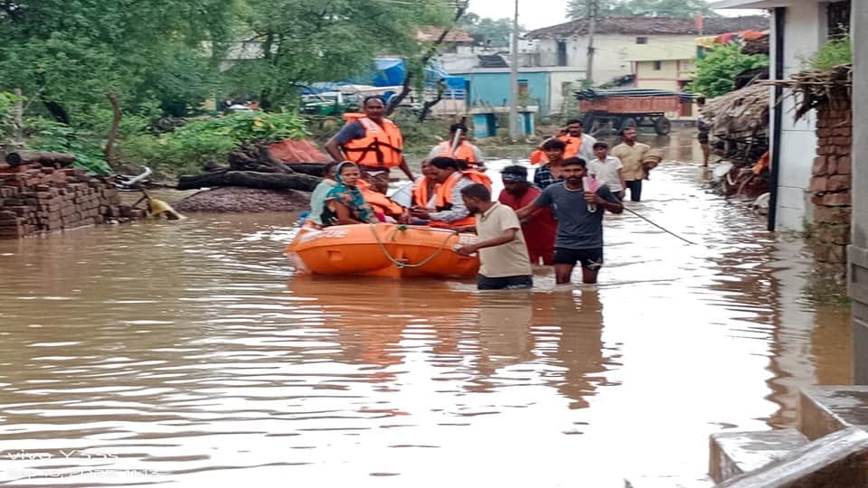 Dozens of villages lost contact due to floods in Bemetara
