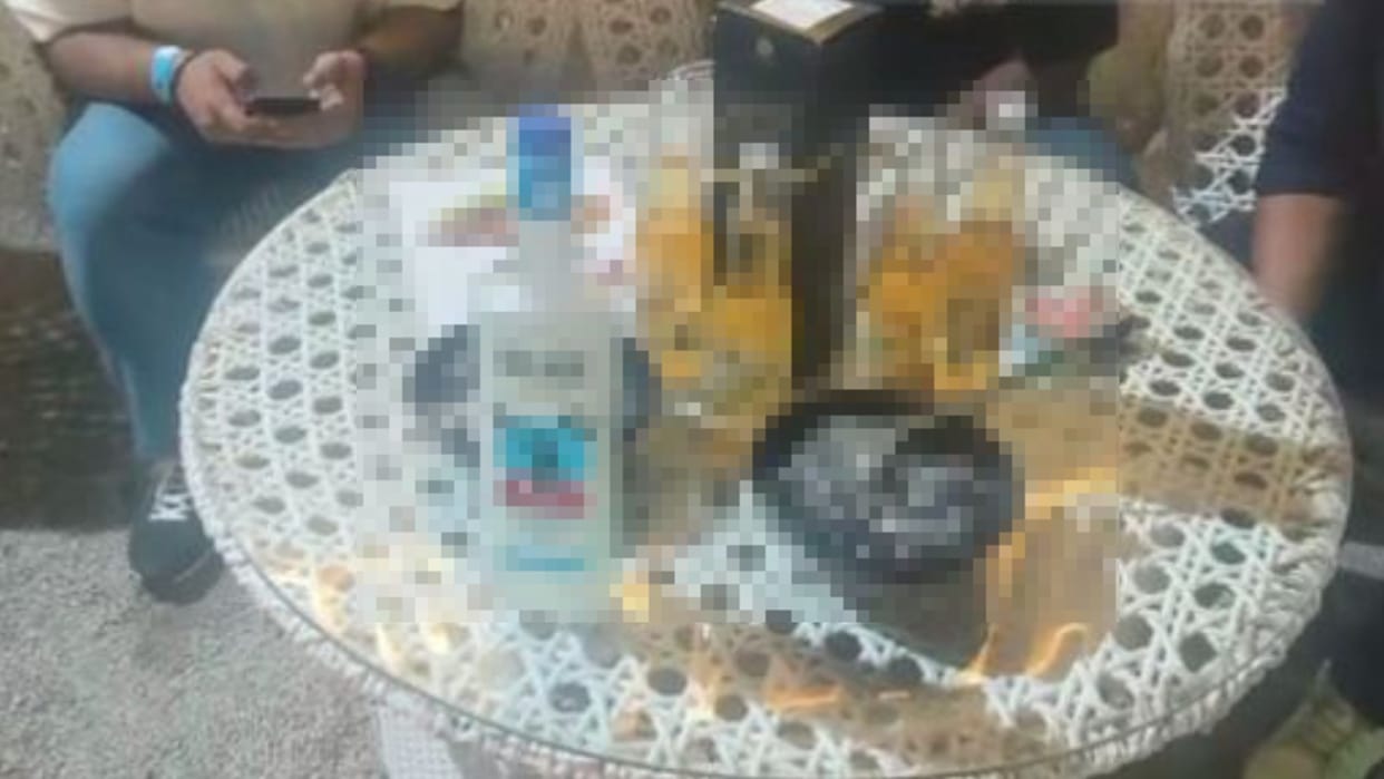 Sonipat: Excise department and police team raided illegal compound and hookah bar late night
