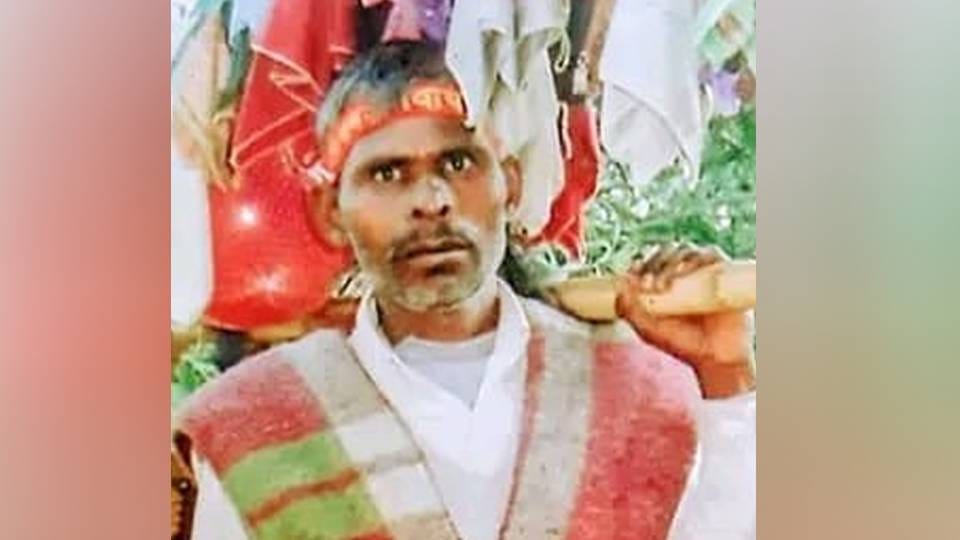 farmer sleeping under tin shed died due to lightning in Mainpuri